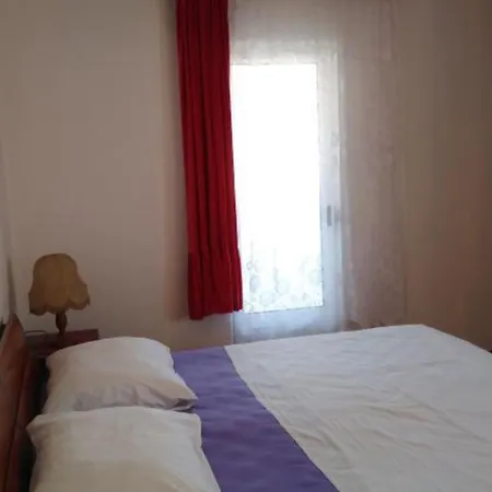 Apartment Lucija *